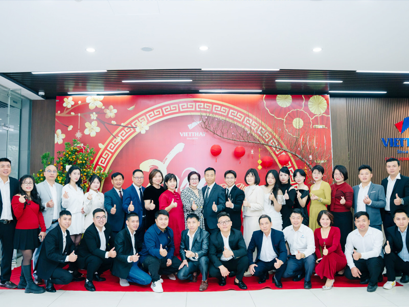 YEAR END PARTY 2025